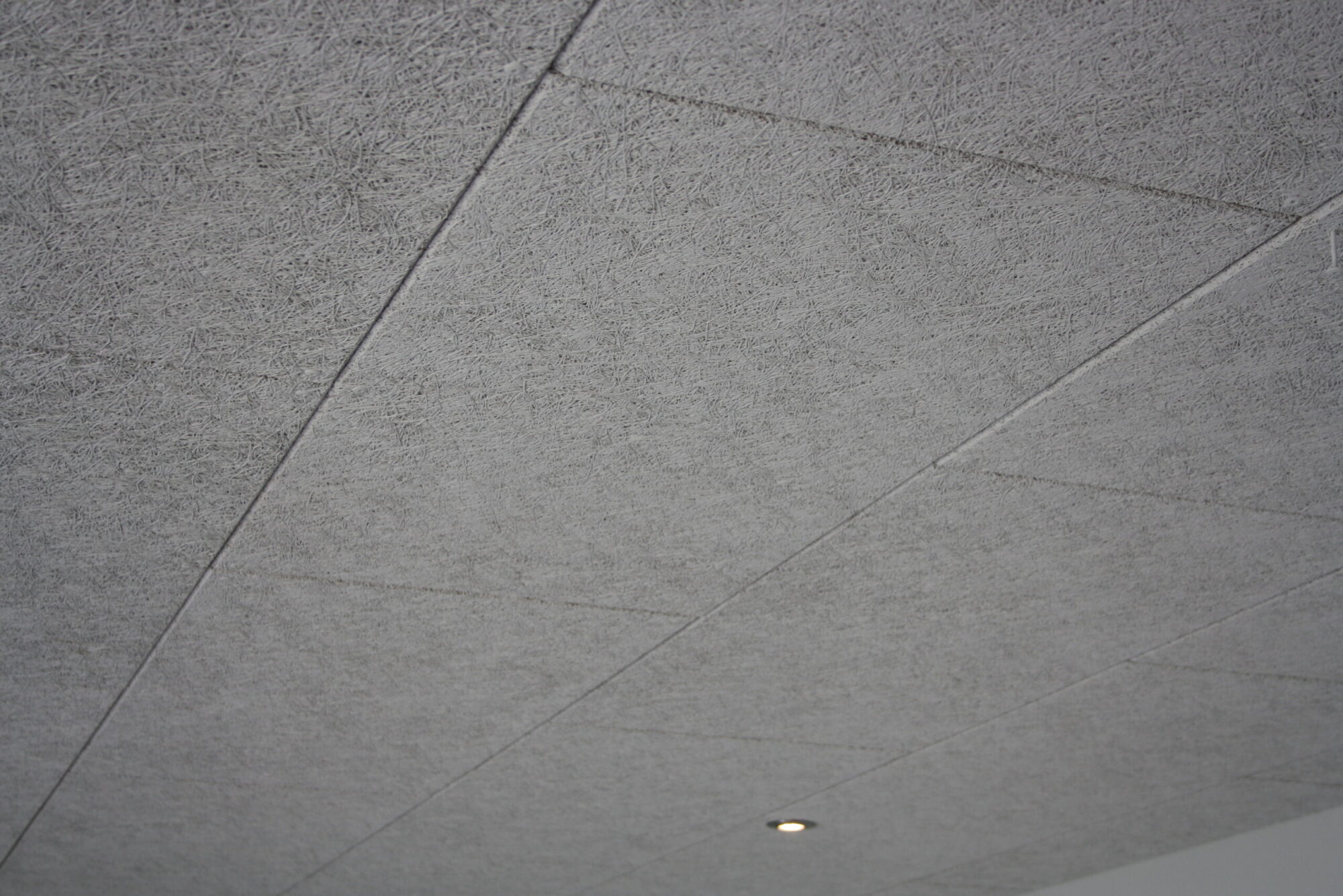 Wełna drzewna Multifin White 600×1200 mm